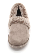 Afbeelding in Gallery-weergave laden, 192-19-004 Dames Pantoffel-Gesloten Ongevoerd Skechers Cozy Campfire-Team Toasty 32777 DKTP Donkerbeige (2823)