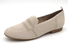 Afbeelding in Gallery-weergave laden, 143-11-002 Dames Instappers Ballerina Jana 24266-499 Lichtbeige Wijdte H (2904)