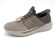 Afbeelding in Gallery-weergave laden, 242-19-007 Heren Instappers Sportief Skechers Slade Ocon 210811 TPE Donkerbeige (3650)