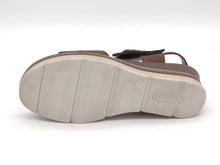 Afbeelding in Gallery-weergave laden, 153-25-009 Dames Sandalen Mode Remonte D2L53-24 Middenbruin (3544)