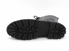 Afbeelding in Gallery-weergave laden, 172-95-017 Dames Hoge Schoenen Boot Plat Marco Tozzi 25207-068 Zwart Lak (3719)