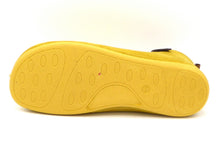 Afbeelding in Gallery-weergave laden, 193-41-001 Dames Pantoffel-Gesloten Gevoerd Q-Fit Madrid 3300.2.003 Geel  (2030)