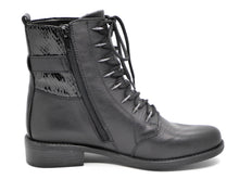 Afbeelding in Gallery-weergave laden, 172-99-011 Dames Hoge Schoenen Boot Plat Remonte D0F72-01 Zwart (1662)