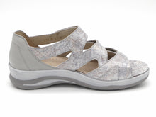 Afbeelding in Gallery-weergave laden, 151-81-010 Dames Sandalen Comfort Fidelio 496016-51 Lichtgrijs Wijdte H (3210)

