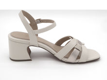 Afbeelding in Gallery-weergave laden, 104-11-005 Dames Hakschoenen Sandalette Marco Tozzi 28337-402 Lichtbeige  (3478)
