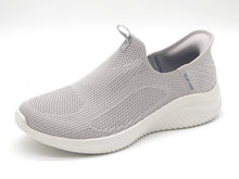 Afbeelding in Gallery-weergave laden, 142-81-003 Dames Instappers Sportief Skechers Ultra Flex 3.0-Easy Win 150450 LTGY Lichtgrijs  (3256)
