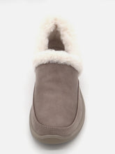 Afbeelding in Gallery-weergave laden, 192-19-006 Dames Pantoffel-Gesloten Ongevoerd Skechers Slip-Ins Cozy Escape 168114 TPE Donkerbeige  (3440)
