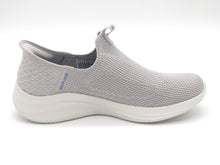 Afbeelding in Gallery-weergave laden, 142-81-003 Dames Instappers Sportief Skechers Ultra Flex 3.0-Easy Win 150450 LTGY Lichtgrijs  (3256)
