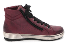 Afbeelding in Gallery-weergave laden, 172-35-003 Dames Hoge Schoenen Boot Plat Remonte D0772-36 Middenrood  (3334)
