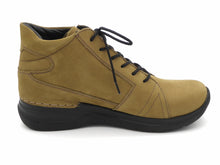 Afbeelding in Gallery-weergave laden, 172-41-001 Dames Hoge Schoenen Boot Plat Wolky Why 0660611-940 Geel  (3389)

