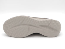 Afbeelding in Gallery-weergave laden, 242-19-009 Heren Instappers Sportief Skechers Slade Deacon 210887 TPE Donkerbeige  (3648)
