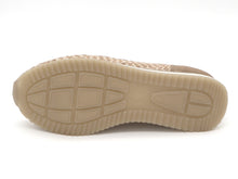 Afbeelding in Gallery-weergave laden, 143-21-002 Dames Instappers Ballerina Jana 24766-315 Lichtbruin Wijdte H (3493)
