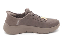 Afbeelding in Gallery-weergave laden, 142-19-003 Dames Instappers Sportief Skechers Go Walk Flex-Mali 124837 BRN Donkerbeige  (3443)
