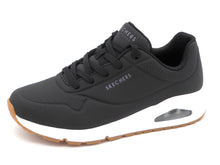 Afbeelding in Gallery-weergave laden, 132-99-007 Dames Veterschoenen  Sportief Skechers Uno Stand on Air 73690 BLK Zwart  (2491)
