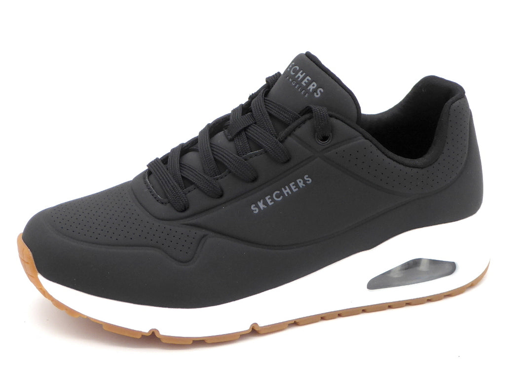 132-99-007 Dames Veterschoenen  Sportief Skechers Uno Stand on Air 73690 BLK Zwart  (2491)